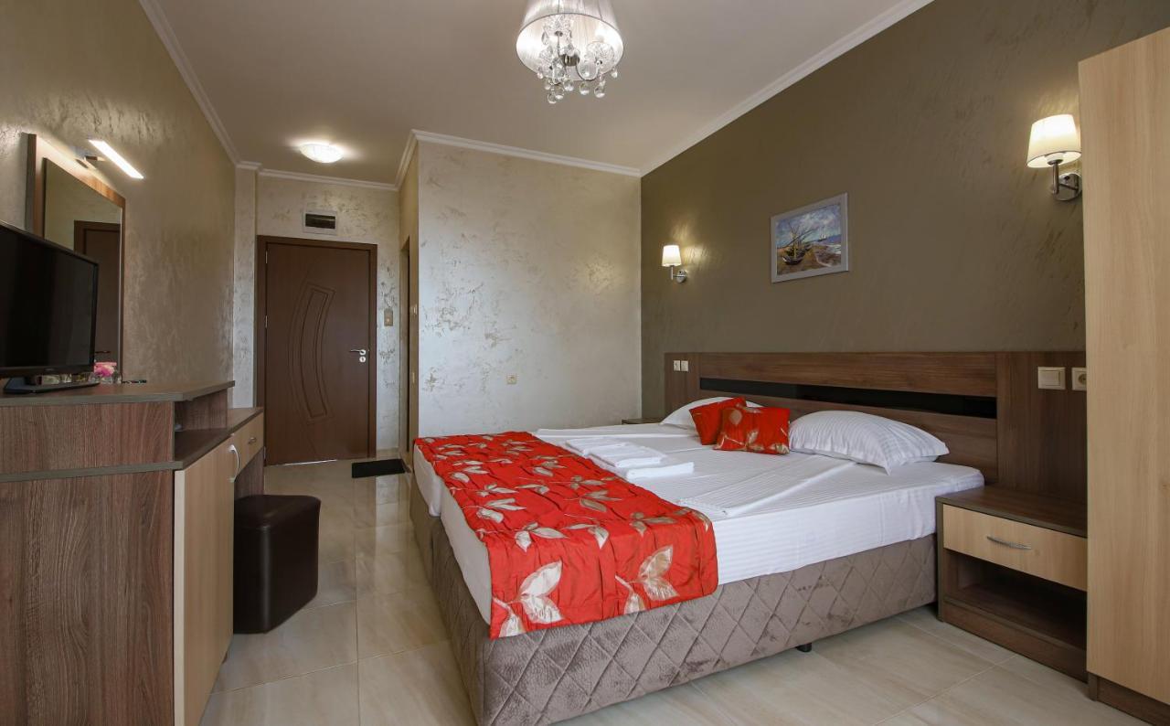 Guesthouse Phoenix ออบซอร์ ภายนอก รูปภาพ